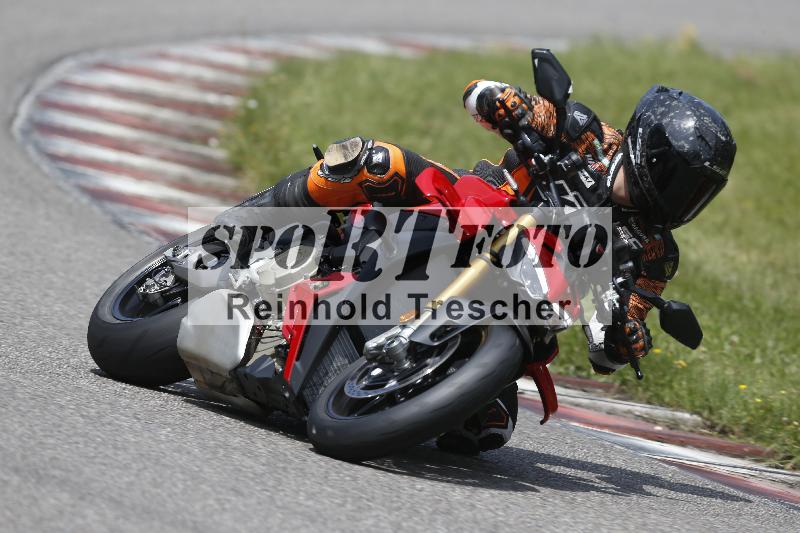 /27 12.06.2025 Ducati Schweiz Trackday Warmup  ADR/gelb-jeaune/ohne